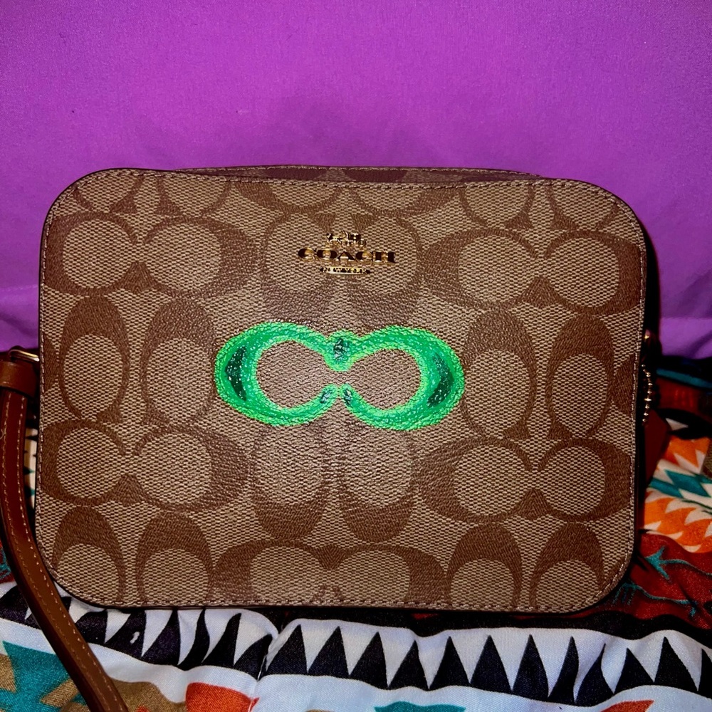 NWT Coach Signature Coated
Canvas Khaki Surplus Mini
Camera Crossbody Bag NEW